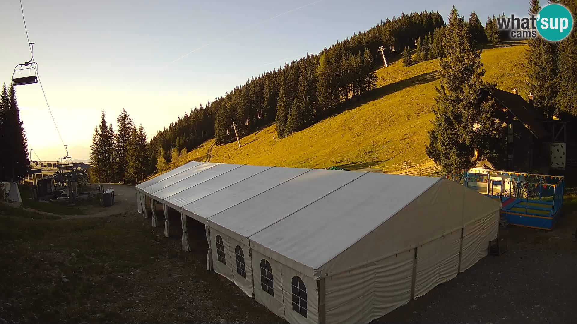 GOLTE Skigebiet webcam – Schöne Aussicht auf Medvedjak – Slowenien