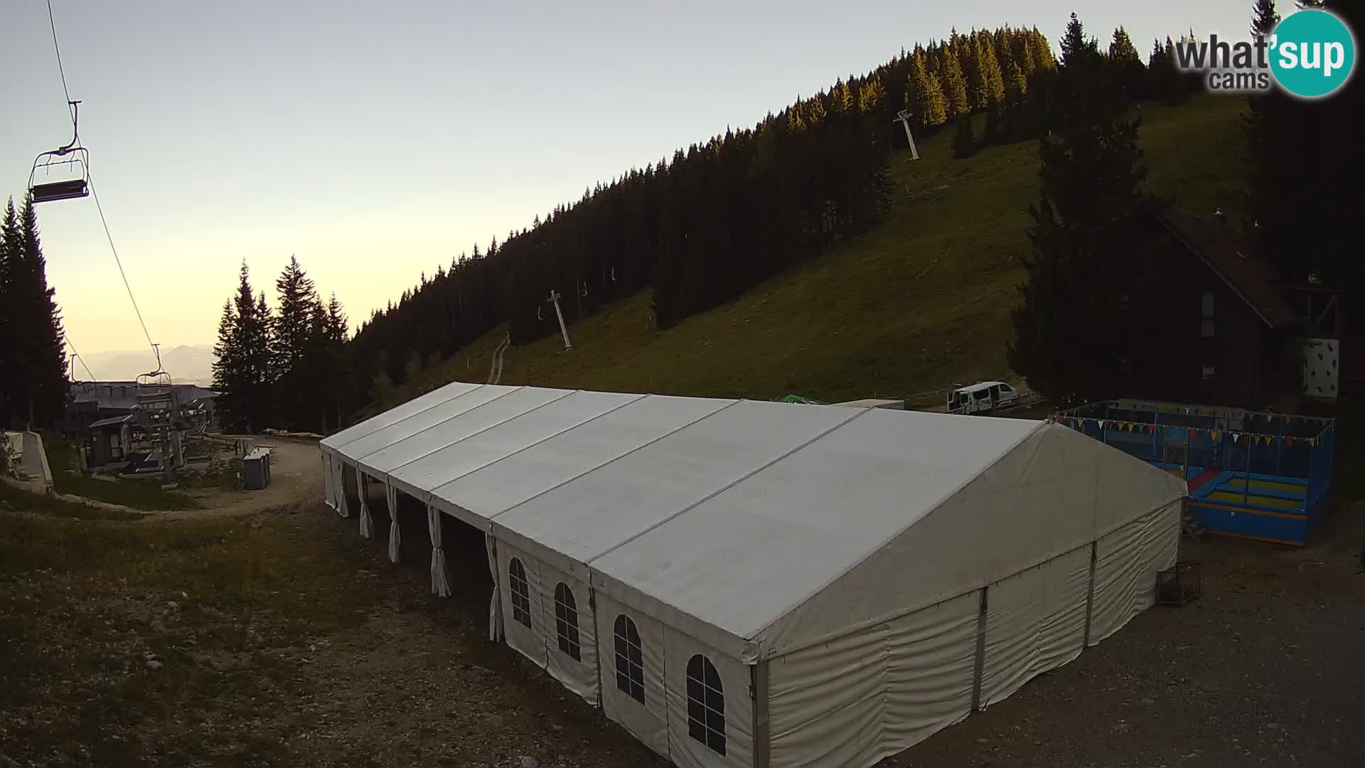 GOLTE Skigebiet webcam – Schöne Aussicht auf Medvedjak – Slowenien