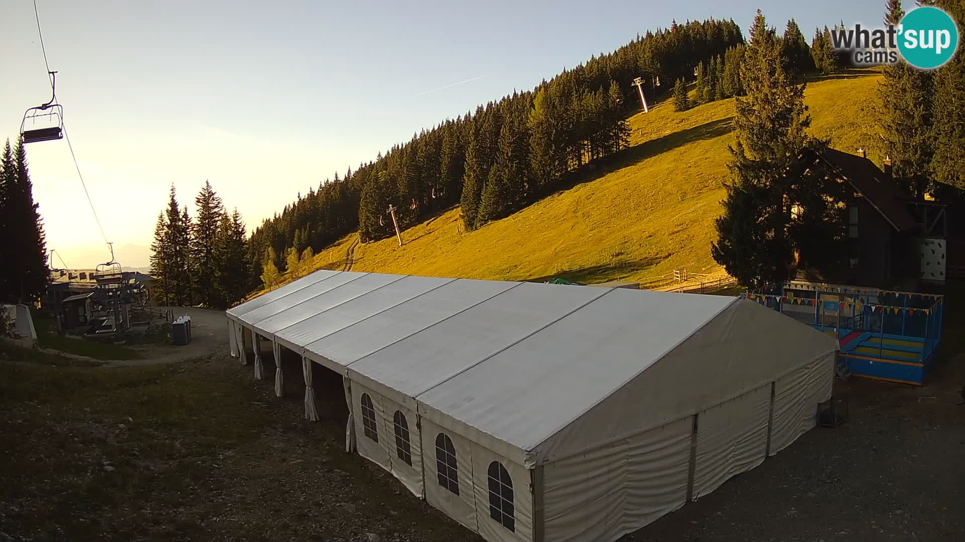 Cámara web en vivo de la estación de esquí GOLTE – vista a Medvedjak – Eslovenia