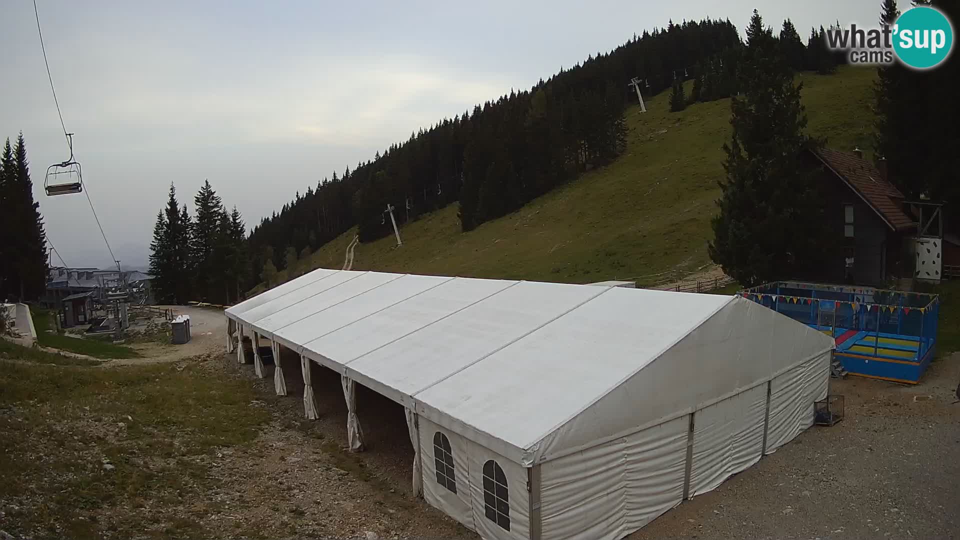 GOLTE skijalište web kamera – pogled na Medvedjak – Slovenija