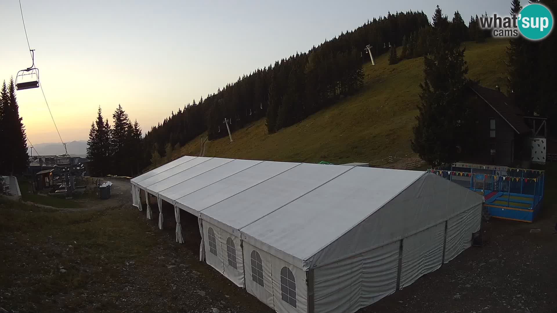 Cámara web en vivo de la estación de esquí GOLTE – vista a Medvedjak – Eslovenia
