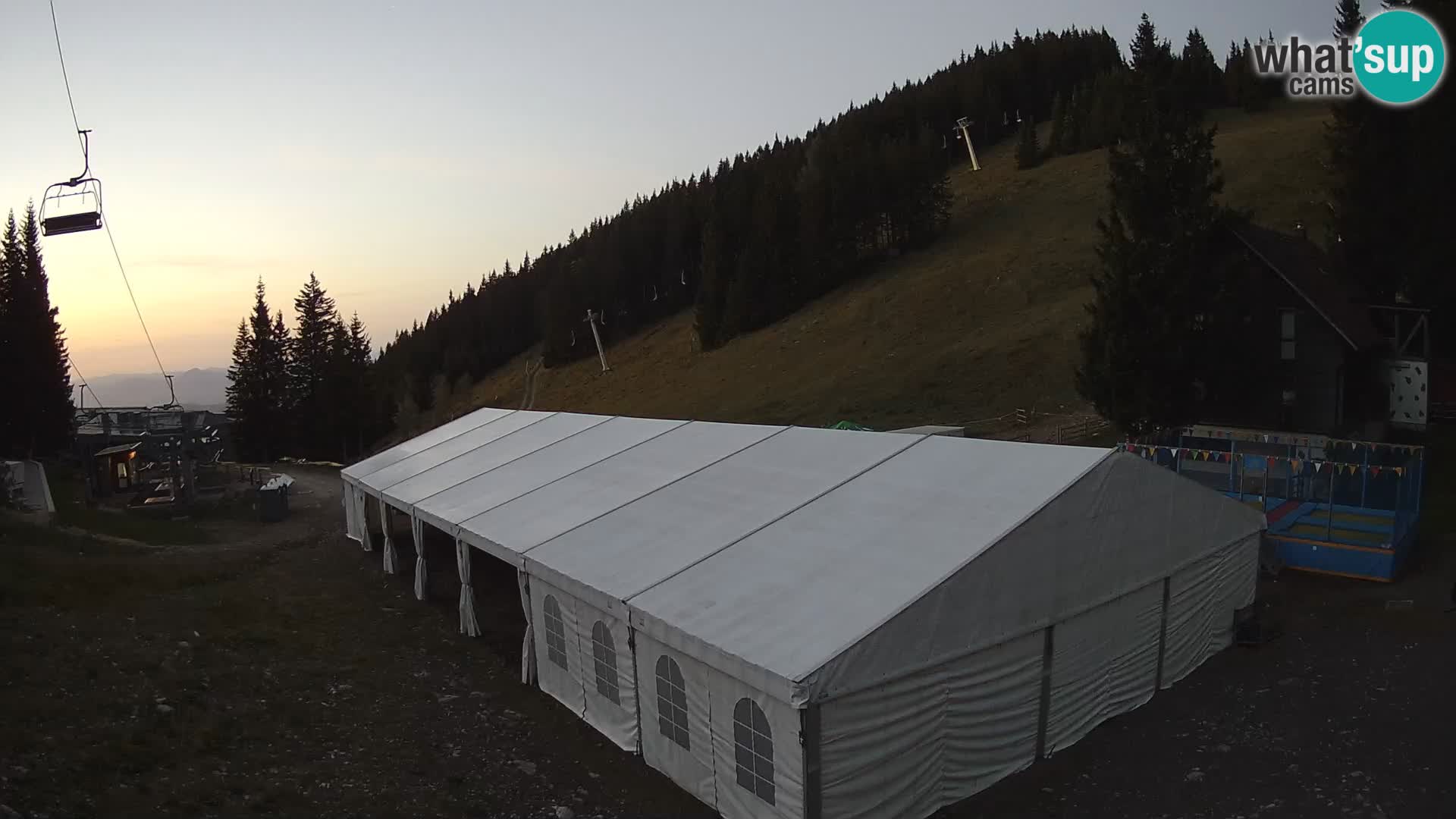 Cámara web en vivo de la estación de esquí GOLTE – vista a Medvedjak – Eslovenia