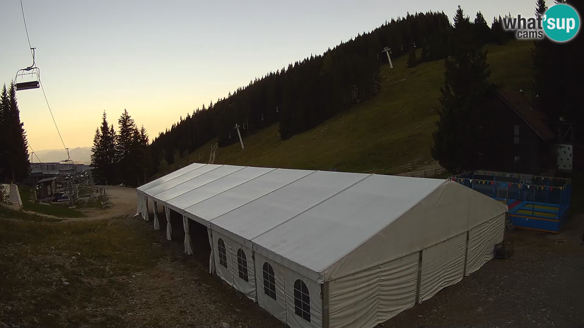 Cámara web en vivo de la estación de esquí GOLTE – vista a Medvedjak – Eslovenia