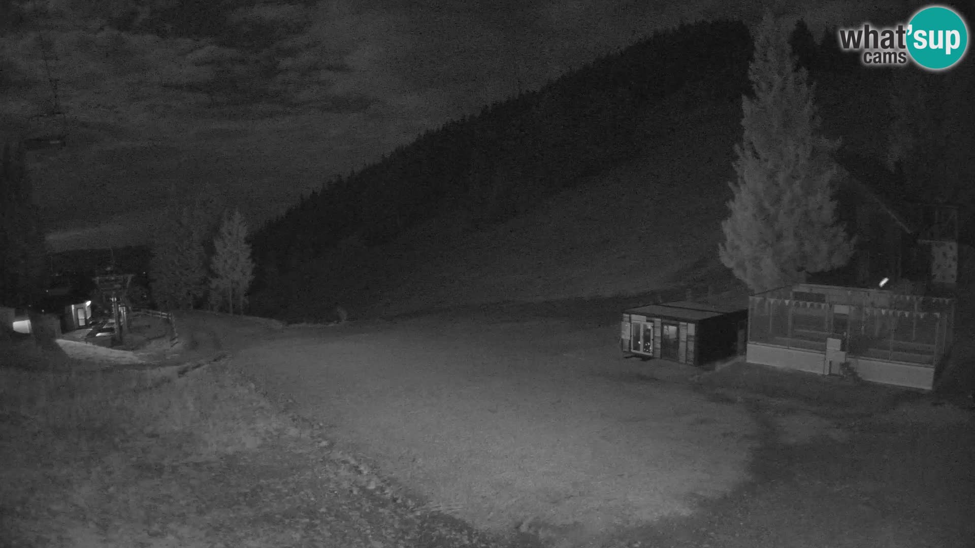 Spletna kamera smučišča GOLTE v živo – pogled na Medvedjak