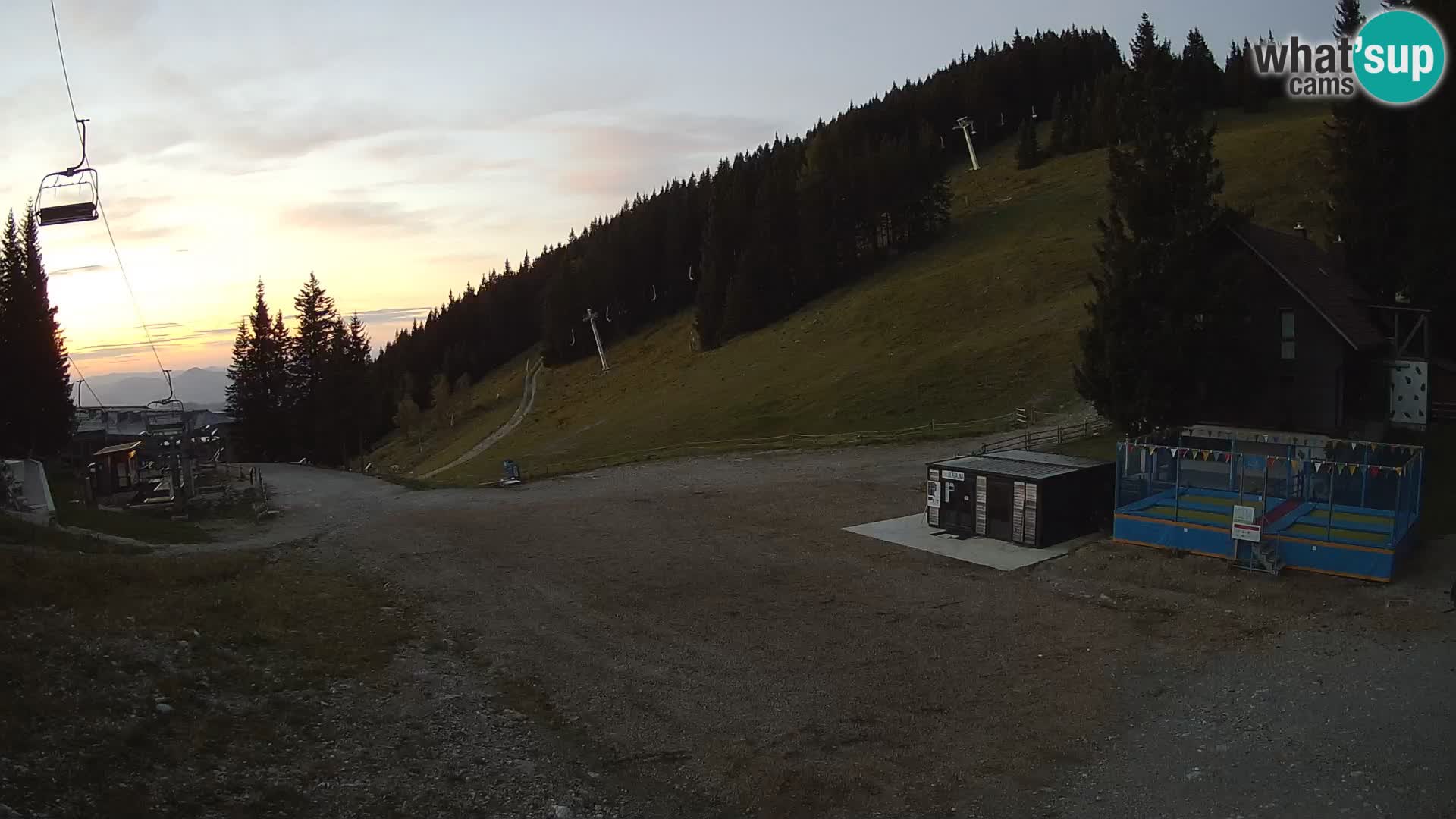 GOLTE skijalište web kamera – pogled na Medvedjak – Slovenija