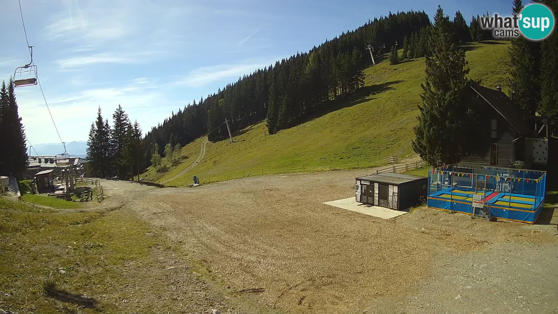 Spletna kamera smučišča GOLTE v živo – pogled na Medvedjak