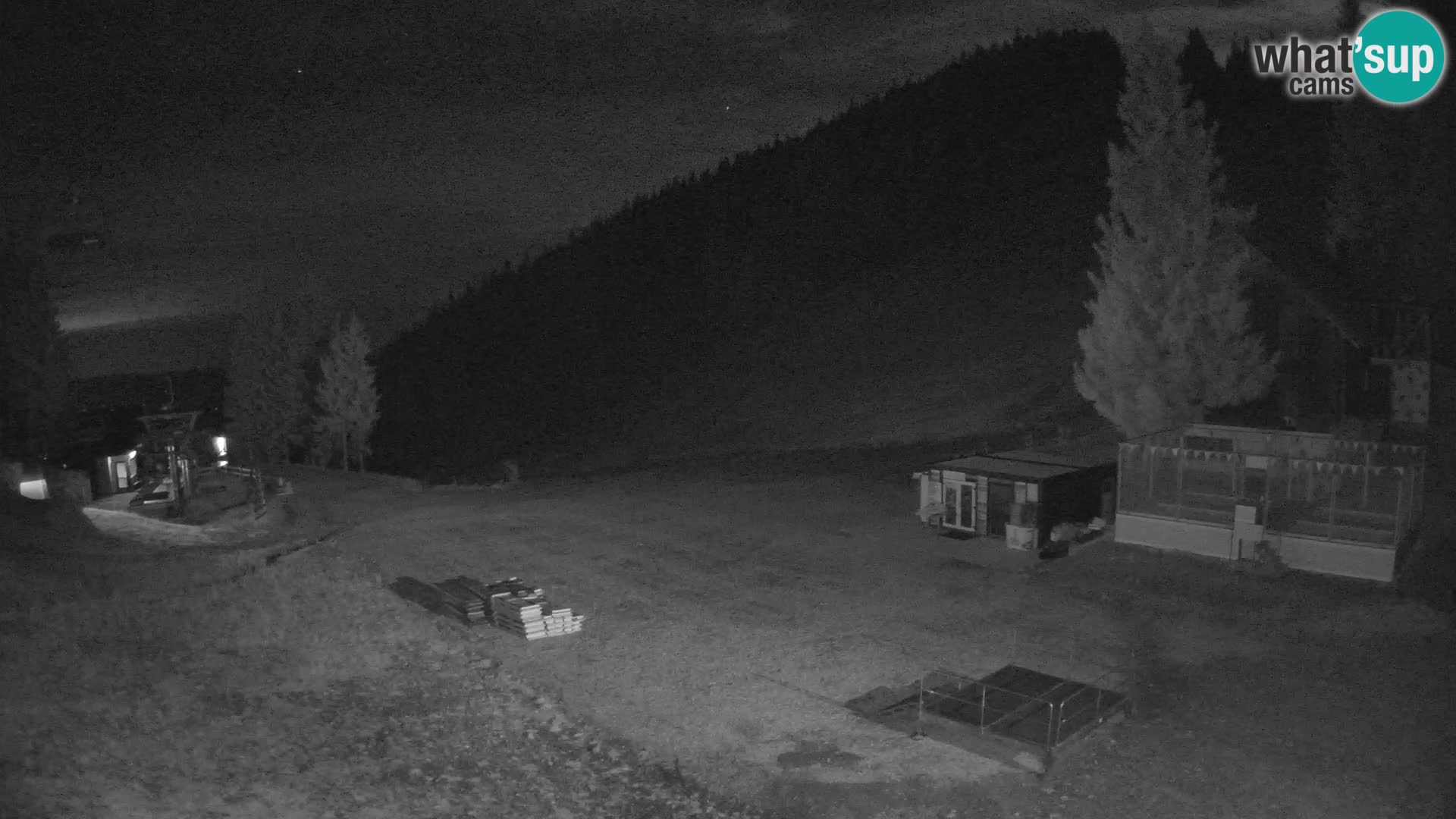 Spletna kamera smučišča GOLTE v živo – pogled na Medvedjak