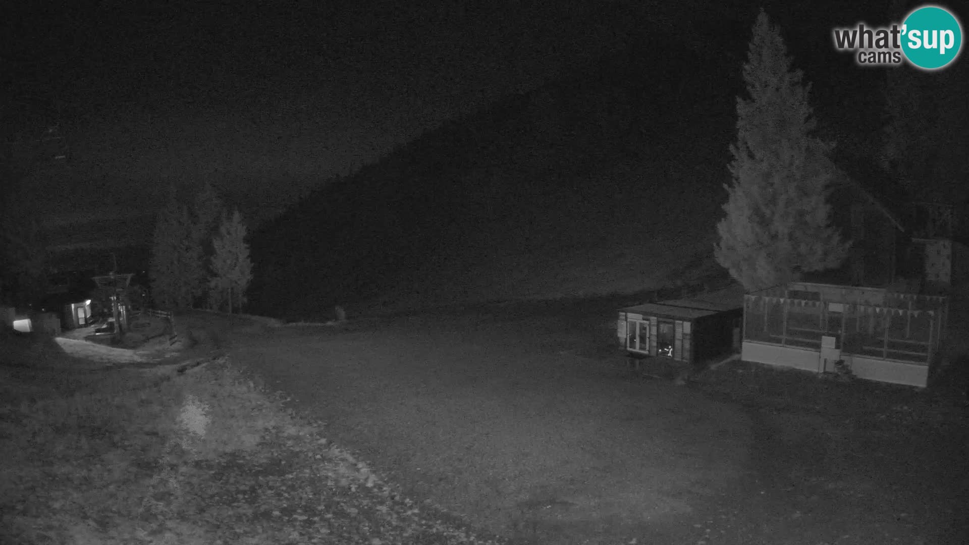 Spletna kamera smučišča GOLTE v živo – pogled na Medvedjak