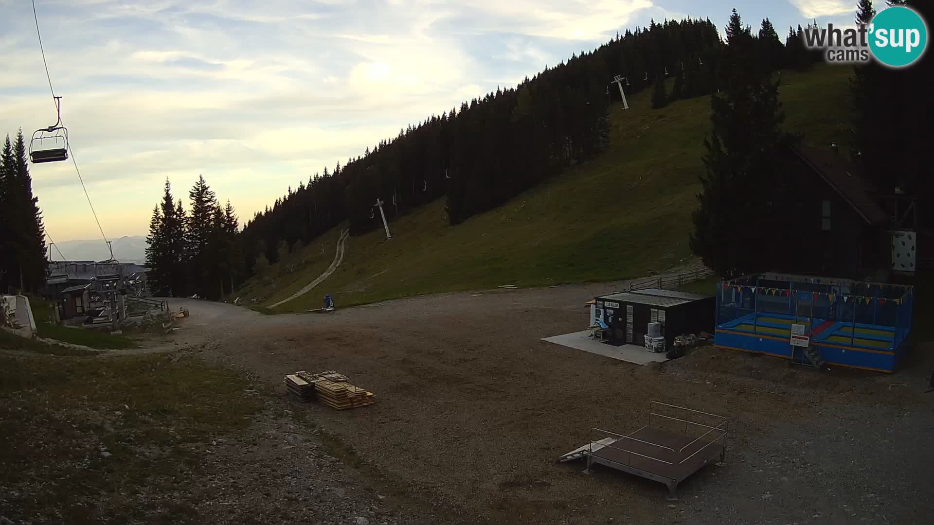 Cámara web en vivo de la estación de esquí GOLTE – vista a Medvedjak – Eslovenia