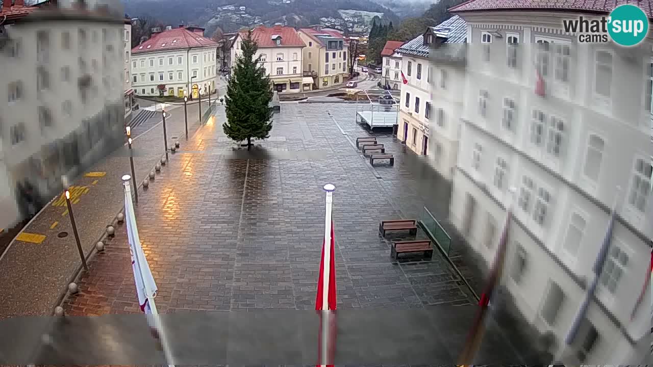 Idrija – Mestni trg (kuća slikara Jurija Tavčara)