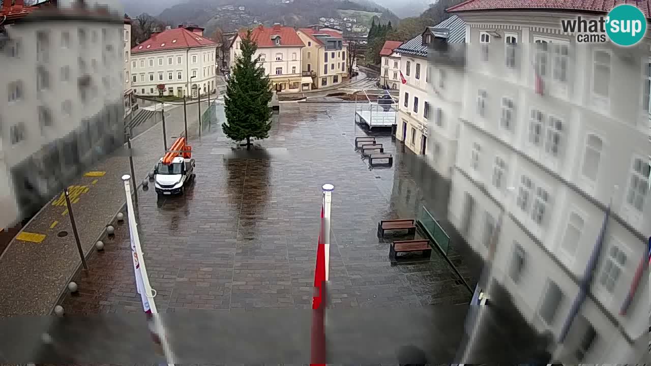 Idrija – Mestni trg (casa del pintor Jurij Tavčar)