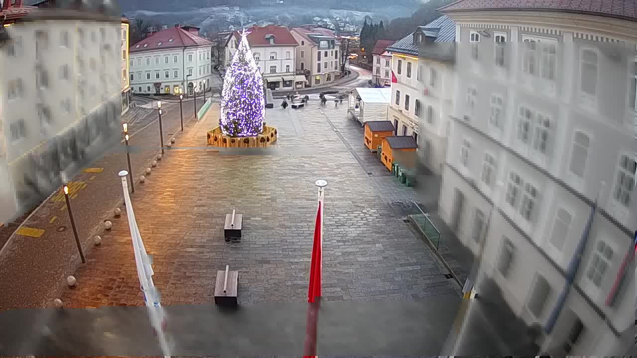 Idrija – Mestni trg (casa del pintor Jurij Tavčar)