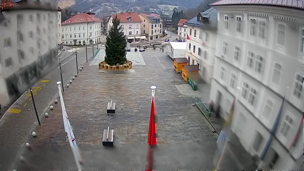 Idrija – Mestni trg (casa natale del pittore Jurij Tavčar)