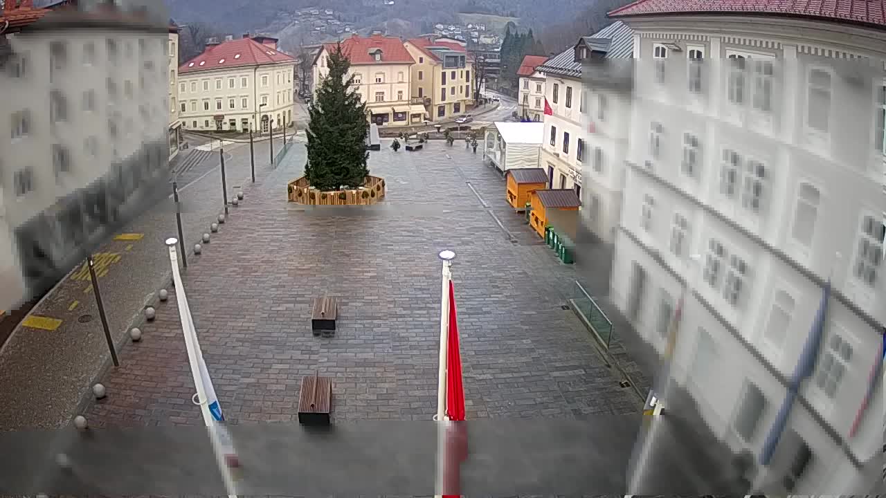 Idrija – Mestni trg (Haus des Malers Jurij Tavčar)