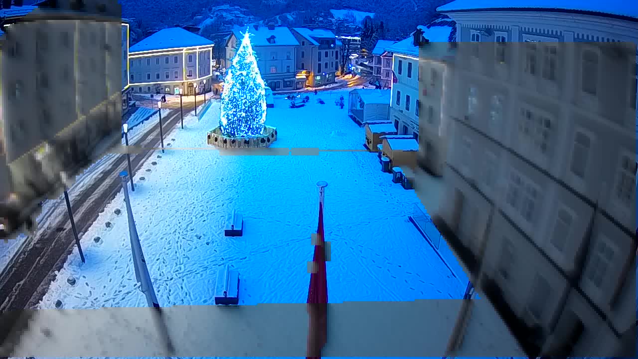 Idrija – Mestni trg (casa del pintor Jurij Tavčar)