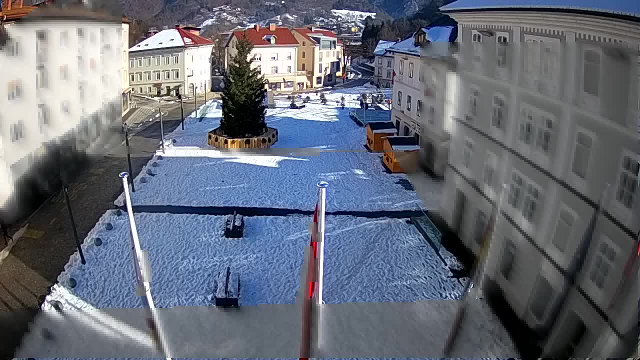 Idrija – Mestni trg (kuća slikara Jurija Tavčara)