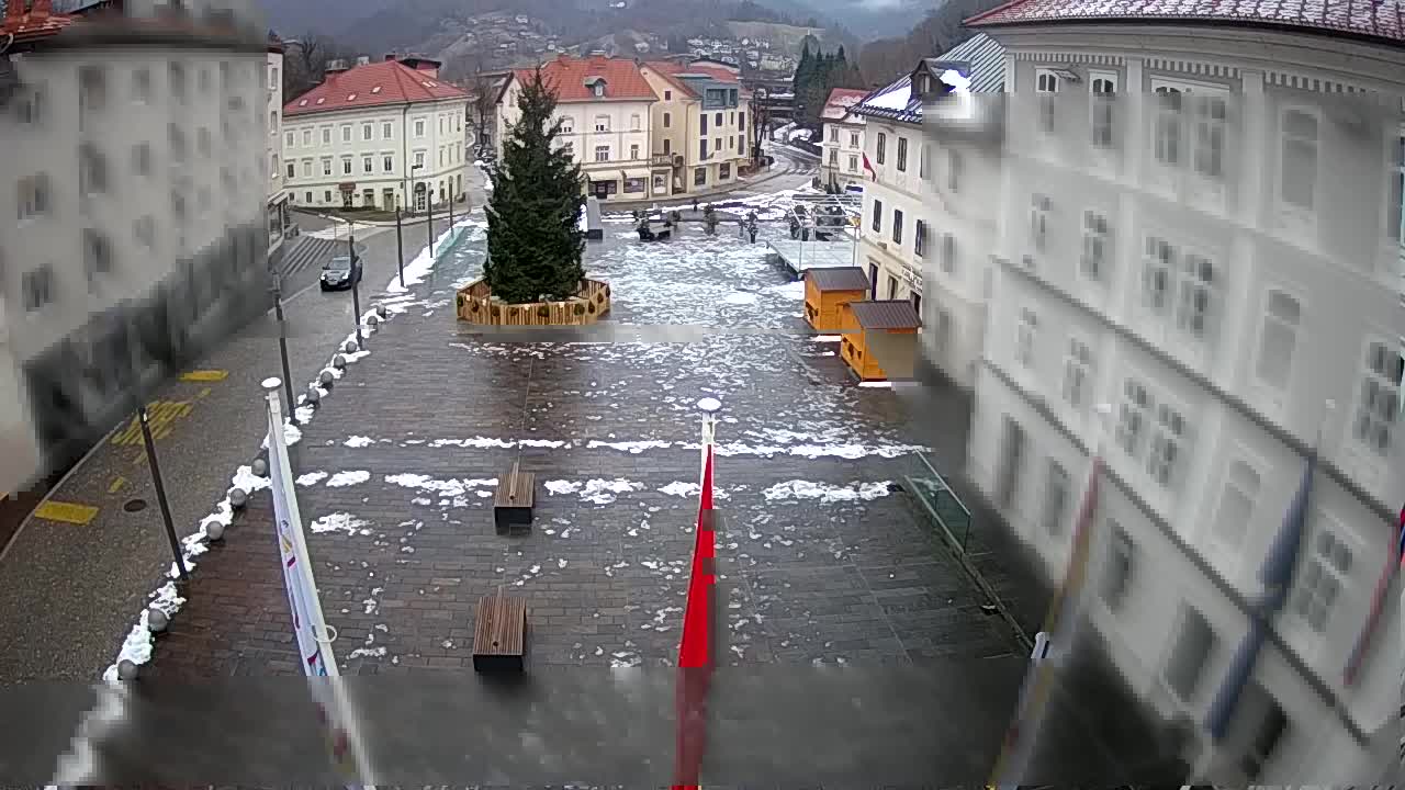 Idrija – Mestni trg (maison du peintre Jurij Tavčar)