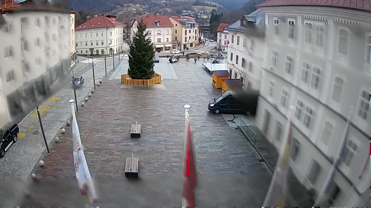 Idrija – Mestni trg (kuća slikara Jurija Tavčara)