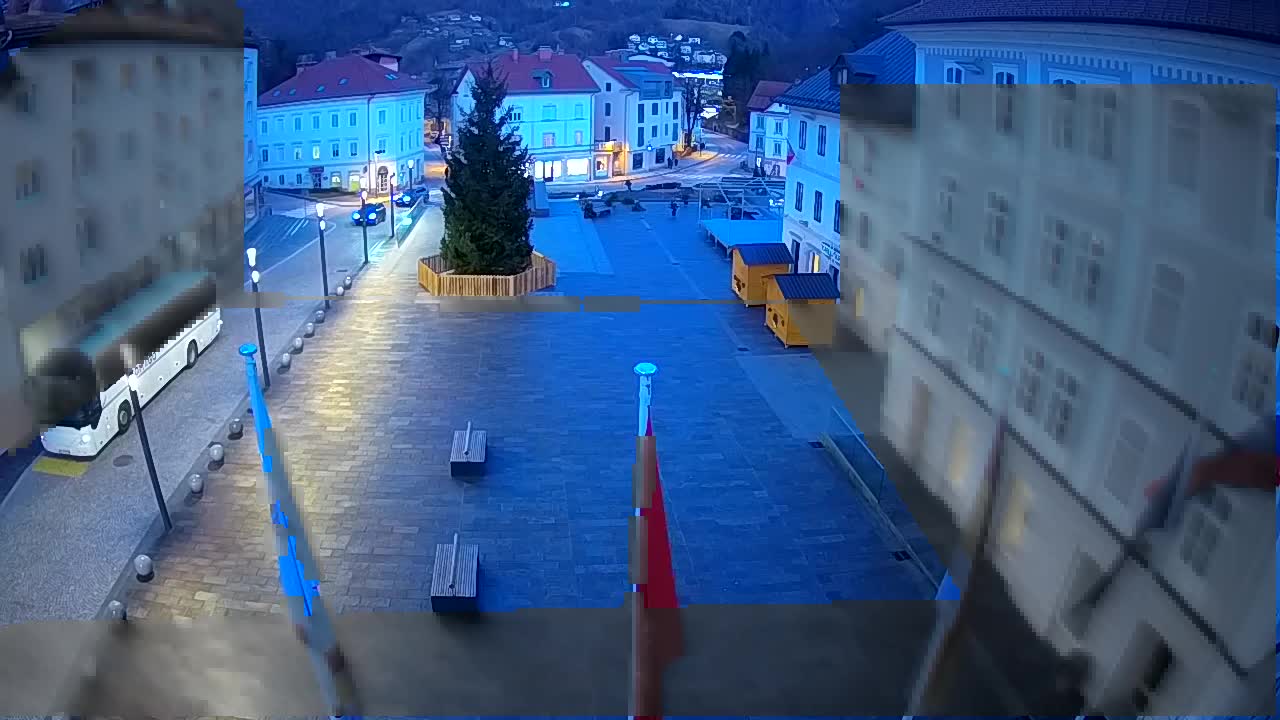 Idrija – Mestni trg (kuća slikara Jurija Tavčara)