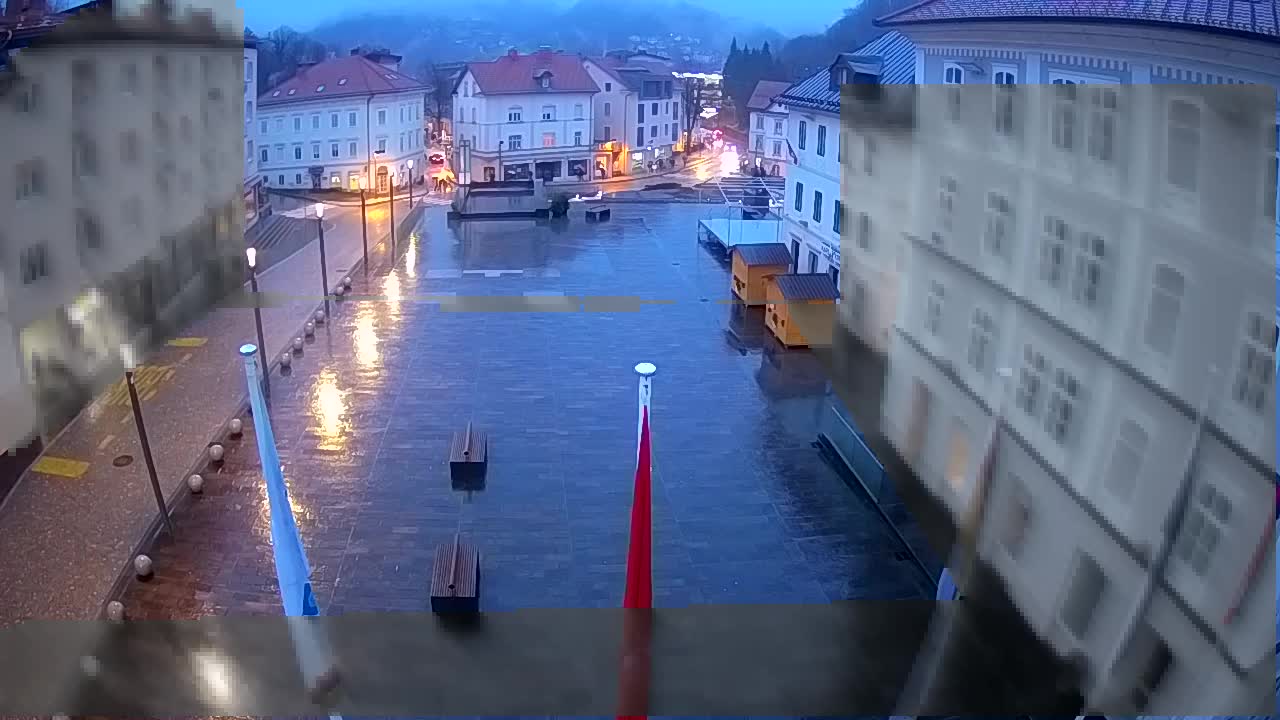 Idrija – Mestni trg (Haus des Malers Jurij Tavčar)