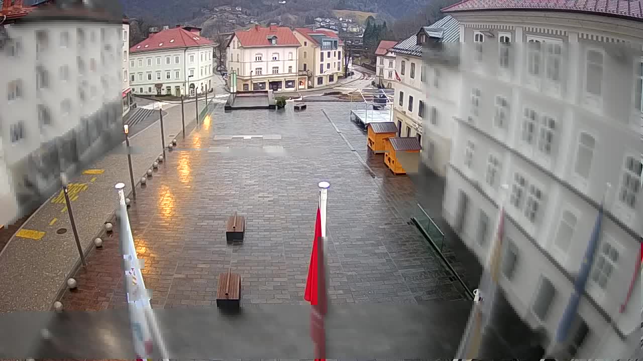 Idrija – Mestni trg (hiša slikarja Jurija Tavčarja – idrijskega)