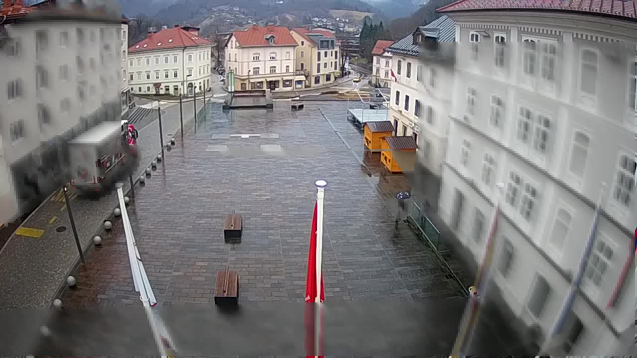 Idrija – Mestni trg (Haus des Malers Jurij Tavčar)