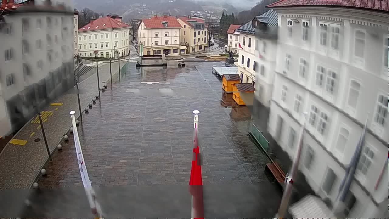 Idrija – Mestni trg (hiša slikarja Jurija Tavčarja – idrijskega)