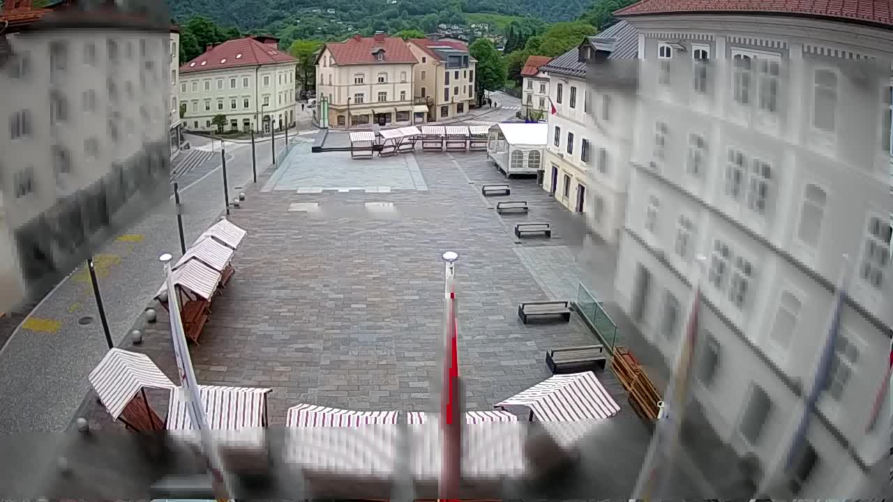 Idrija – Mestni trg (casa natale del pittore Jurij Tavčar)