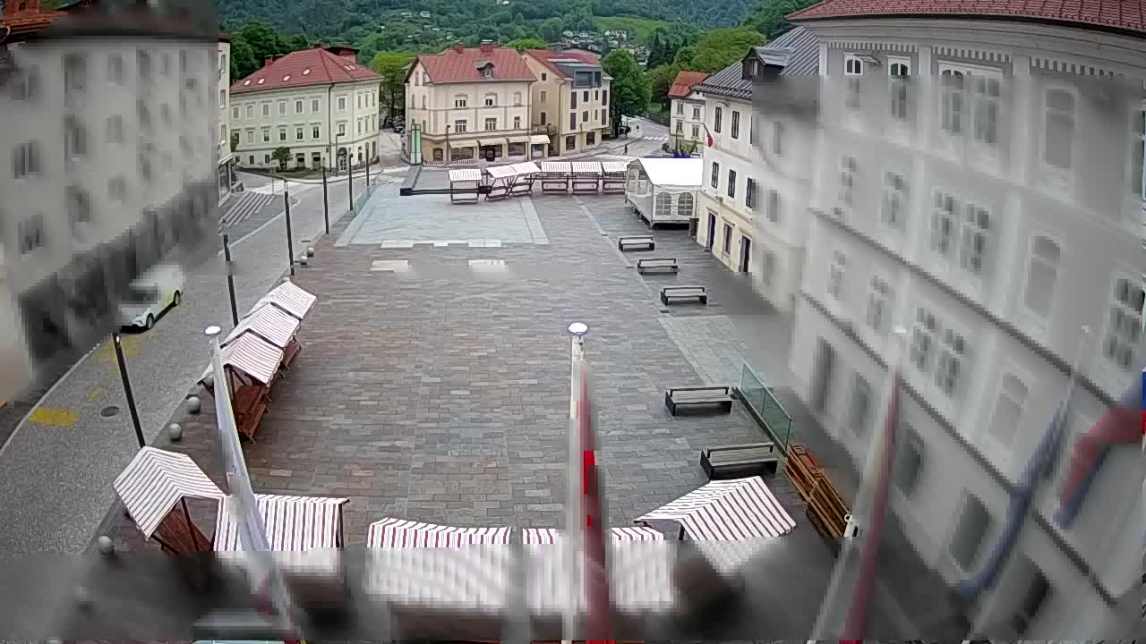 Idrija – Mestni trg (Haus des Malers Jurij Tavčar)