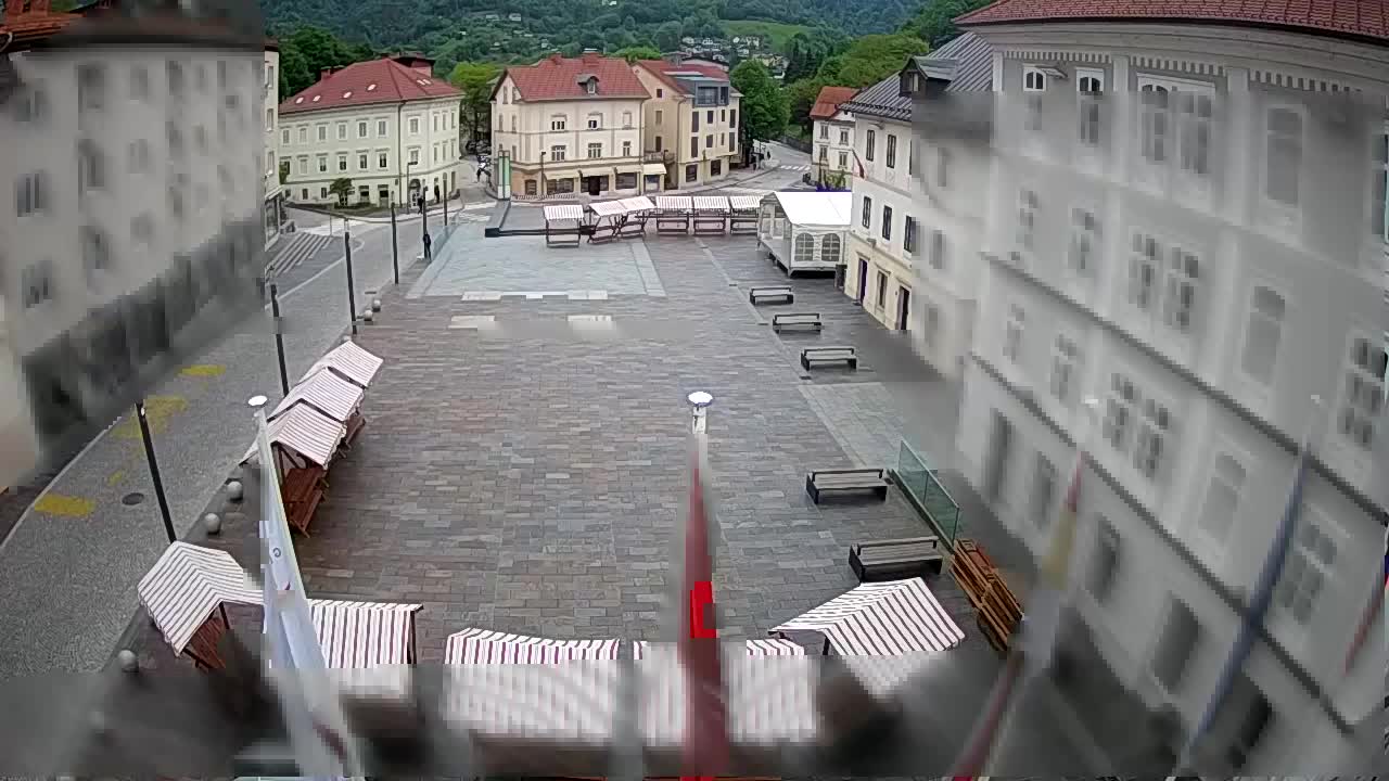Idrija – Mestni trg (Haus des Malers Jurij Tavčar)