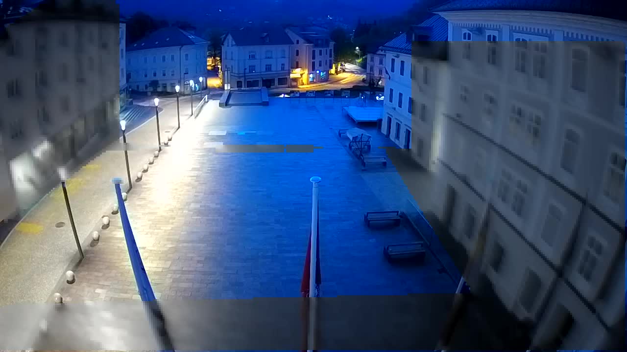 Idrija – Mestni trg (casa natale del pittore Jurij Tavčar)