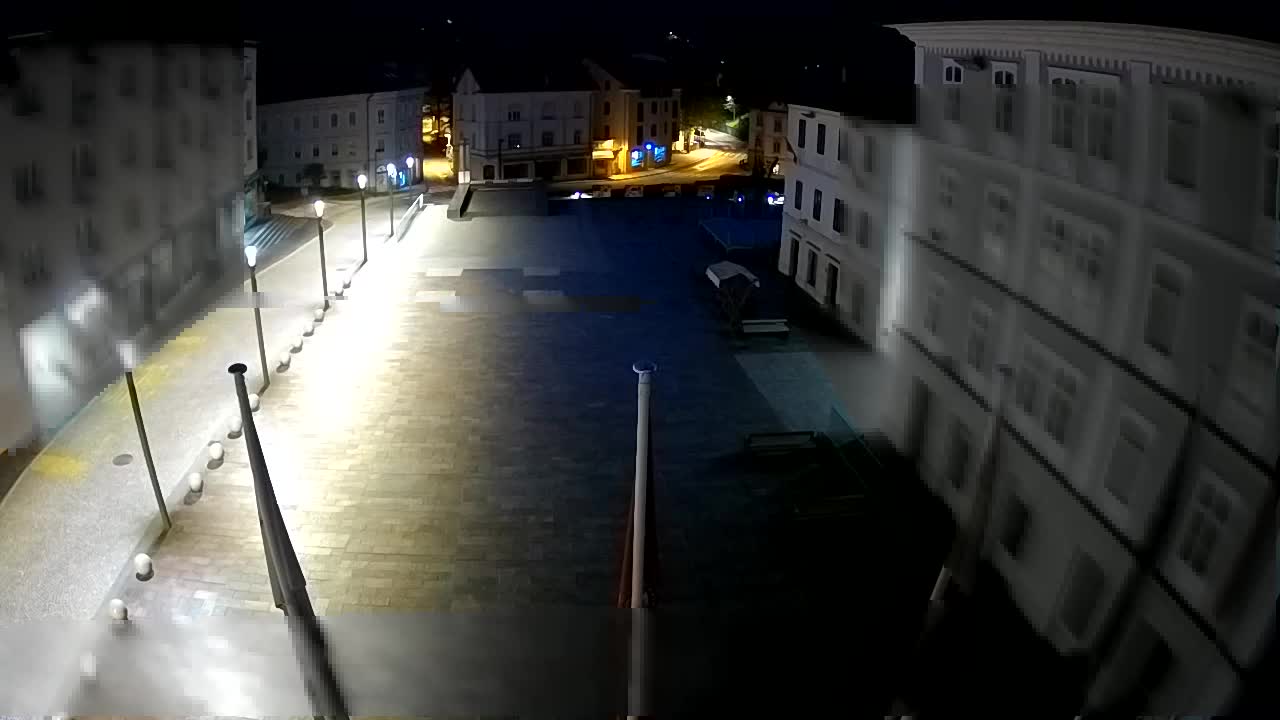 Idrija – Mestni trg (casa natale del pittore Jurij Tavčar)