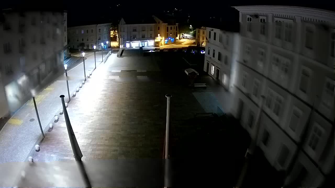Idrija – Mestni trg (casa natale del pittore Jurij Tavčar)