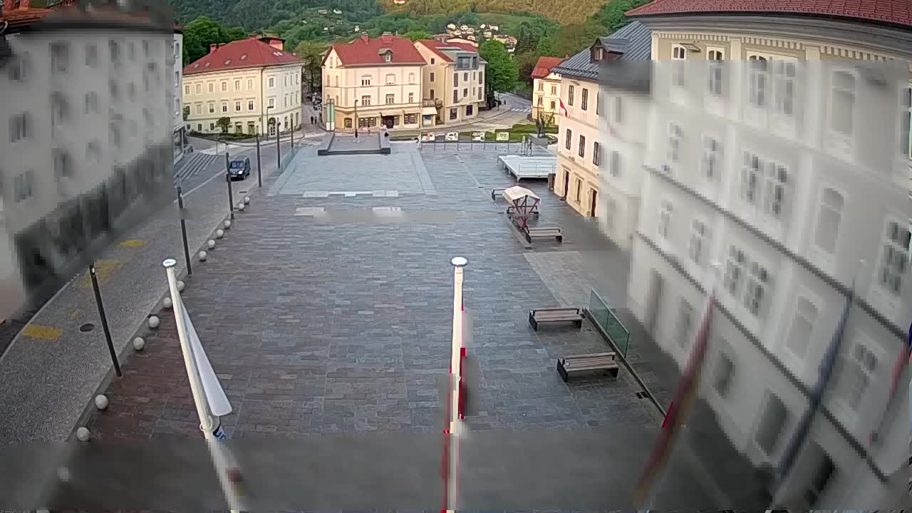 Idrija – Mestni trg (casa natale del pittore Jurij Tavčar)