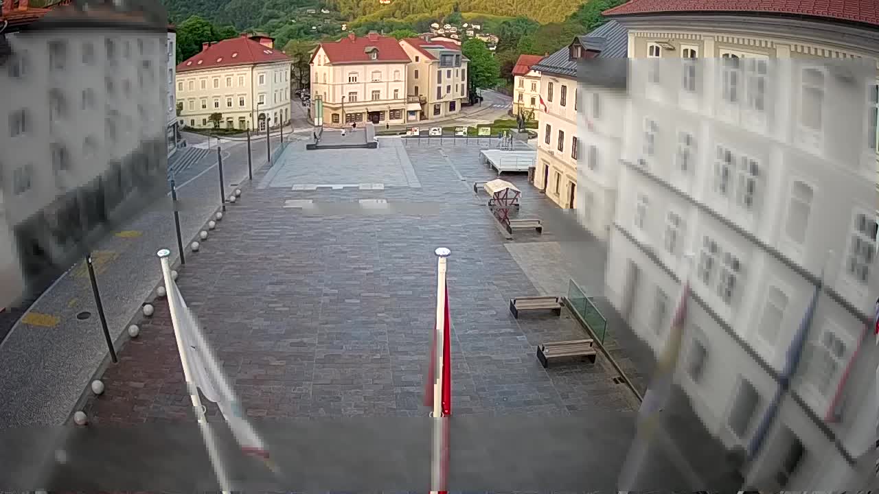 Idrija – Mestni trg (casa natale del pittore Jurij Tavčar)