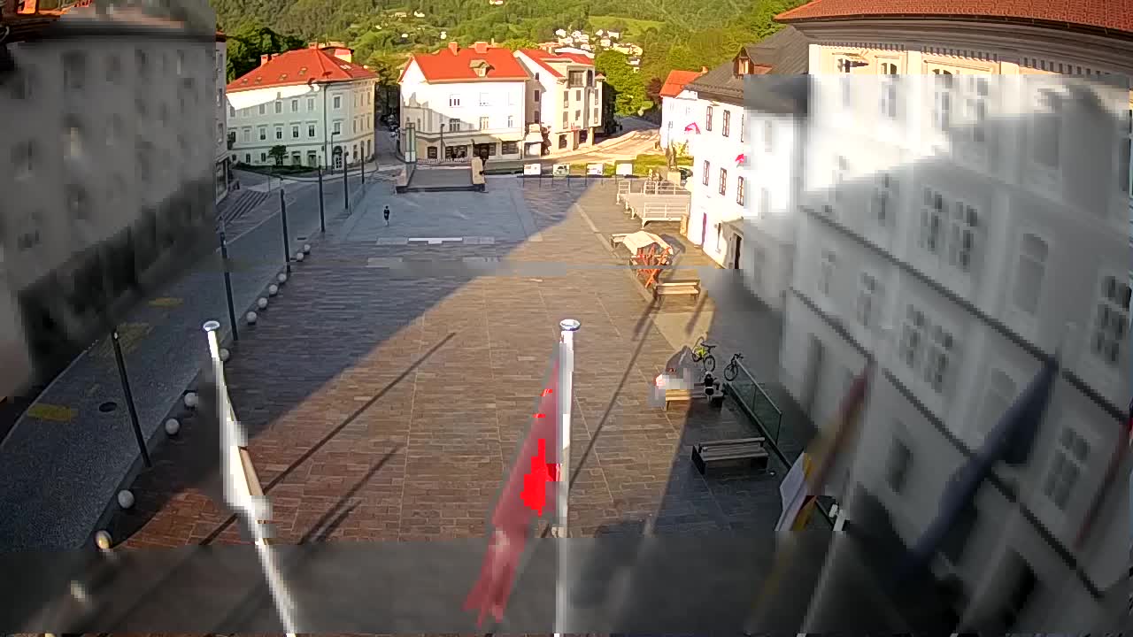 Idrija – Mestni trg (Haus des Malers Jurij Tavčar)