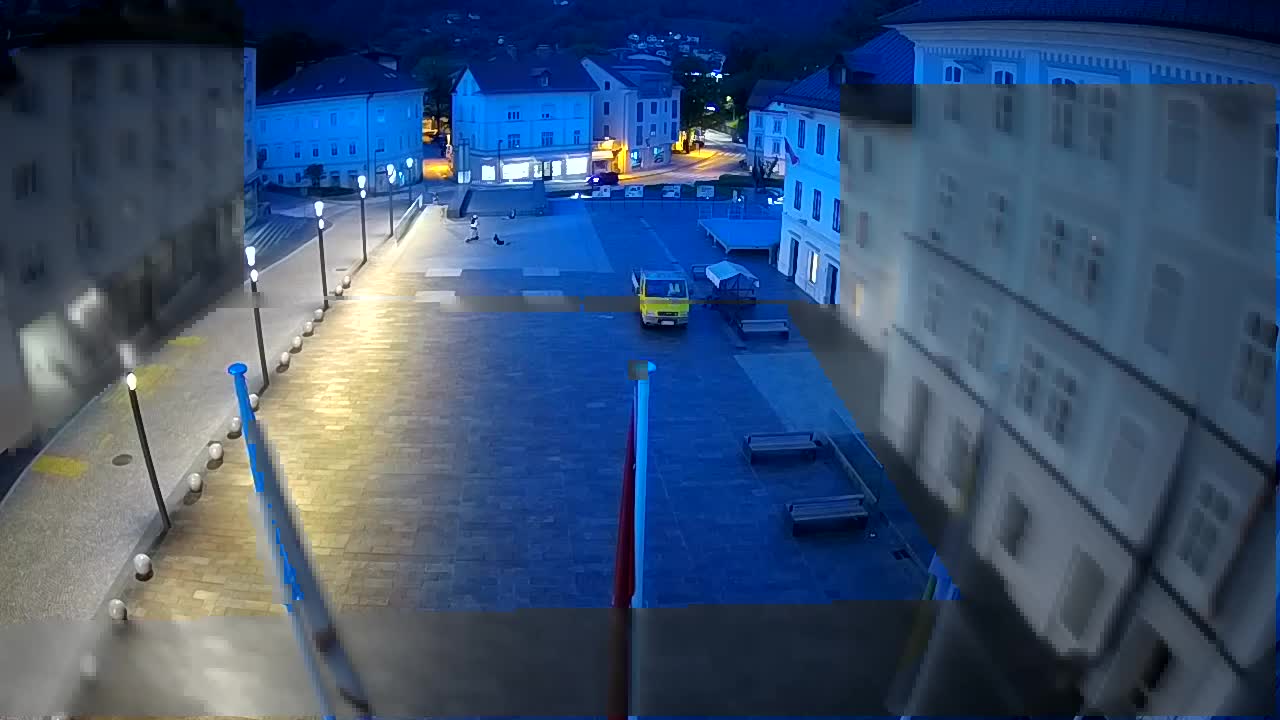 Idrija – Mestni trg (casa natale del pittore Jurij Tavčar)
