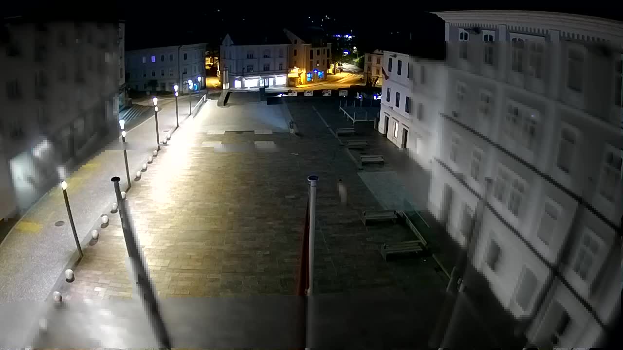 Idrija – Mestni trg (casa natale del pittore Jurij Tavčar)