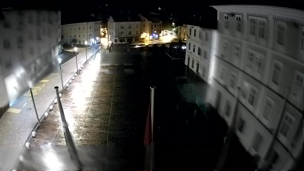 Idrija – Mestni trg (Haus des Malers Jurij Tavčar)