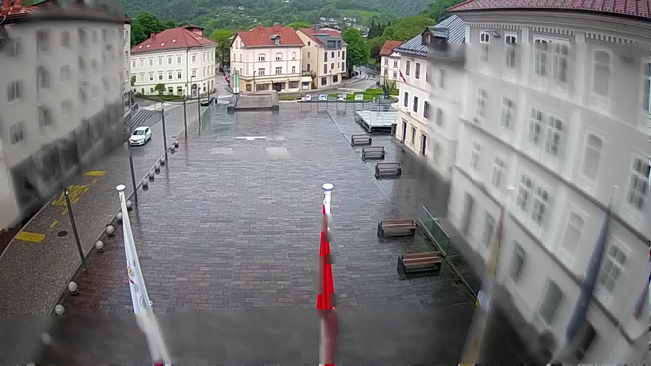 Idrija – Mestni trg (casa natale del pittore Jurij Tavčar)