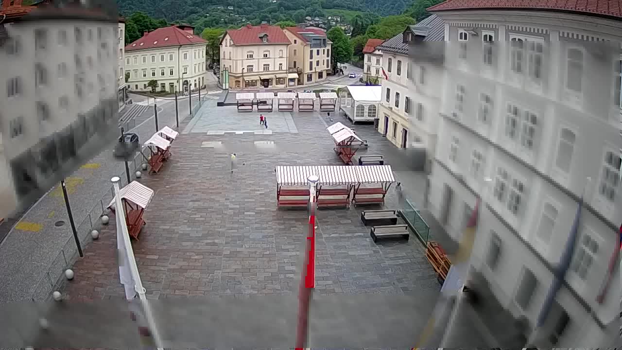 Idrija – Mestni trg (Haus des Malers Jurij Tavčar)