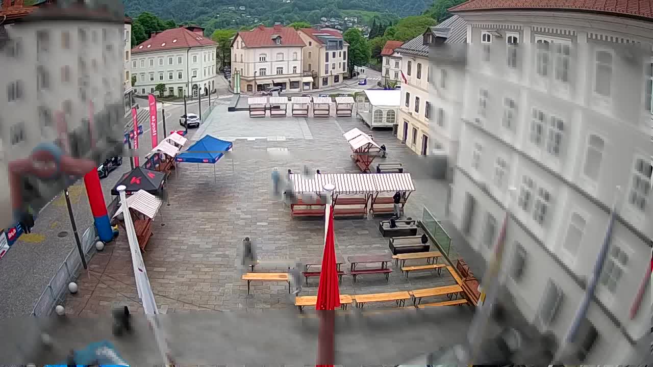 Idrija – Mestni trg (casa natale del pittore Jurij Tavčar)
