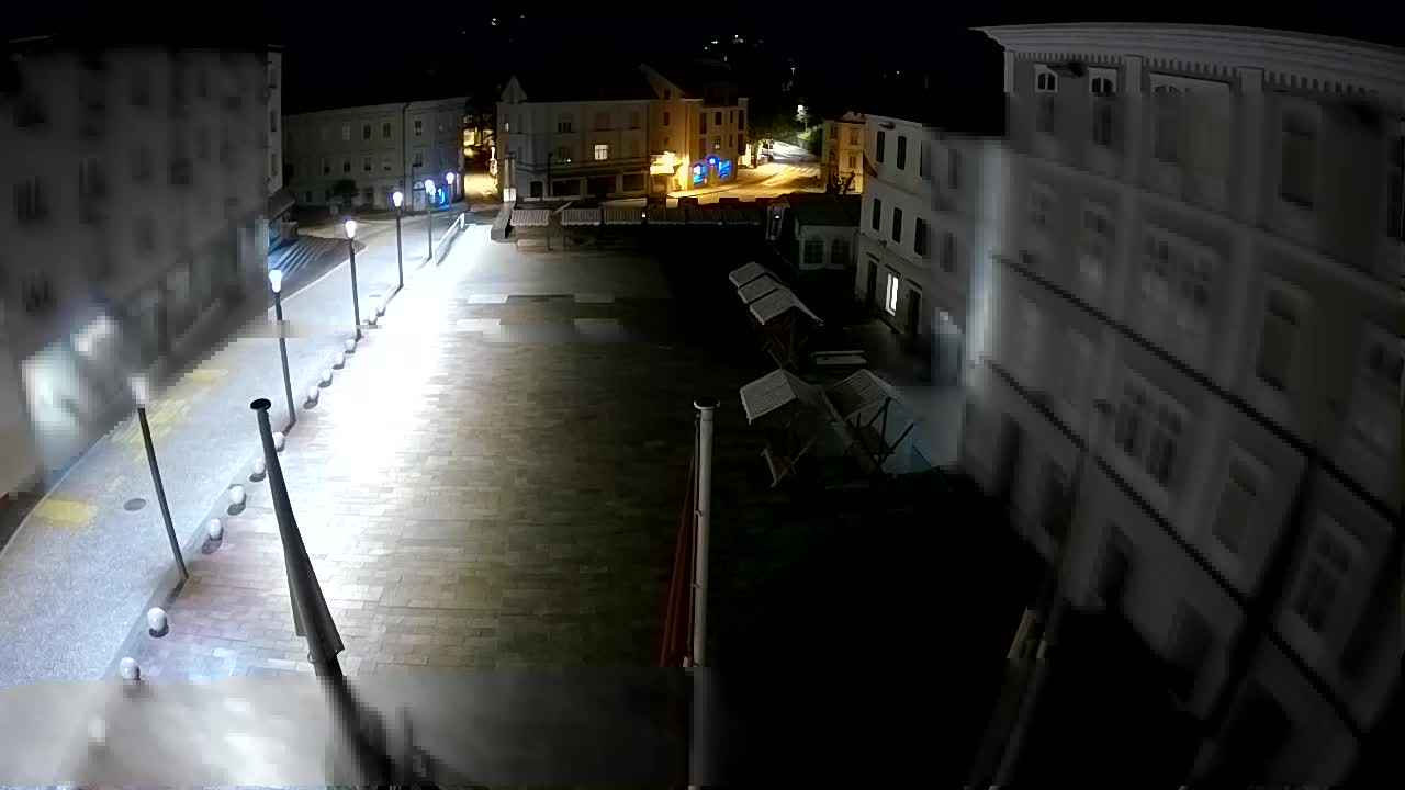 Idrija – Mestni trg (casa natale del pittore Jurij Tavčar)