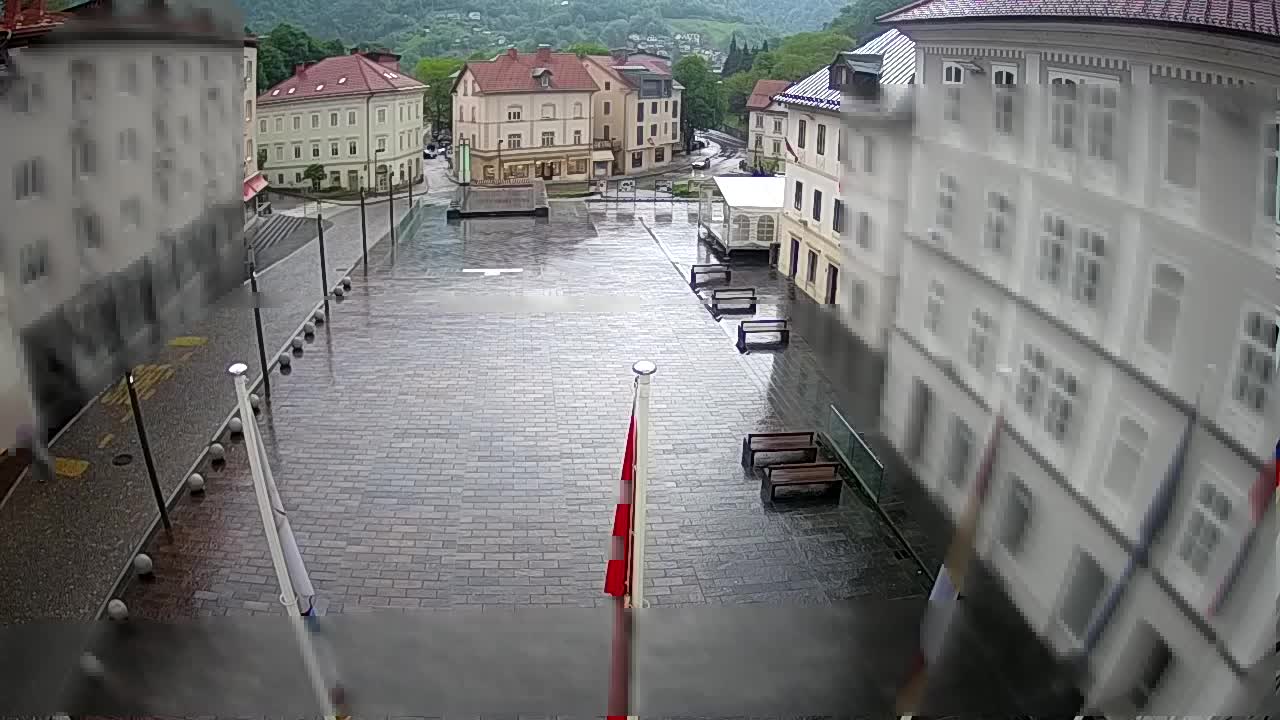 Idrija – Mestni trg (casa natale del pittore Jurij Tavčar)