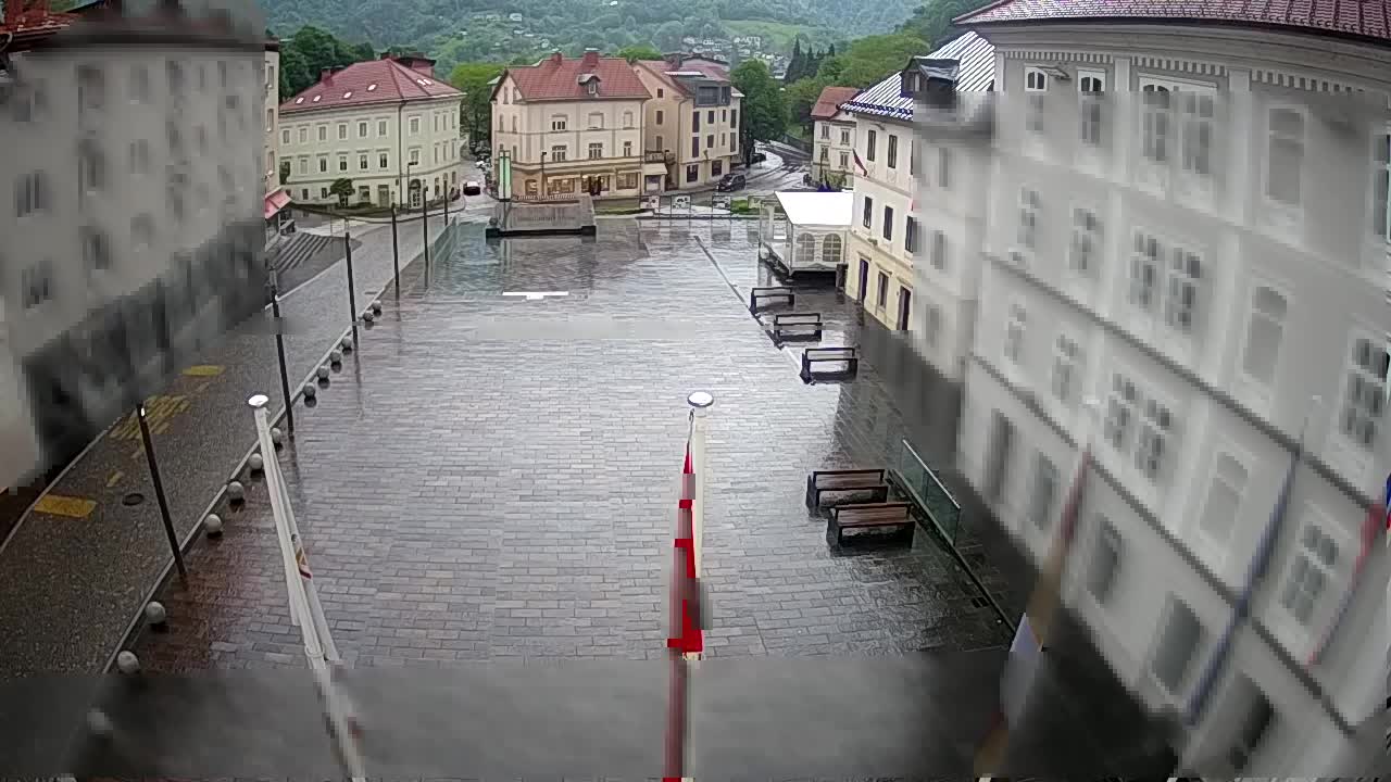 Idrija – Mestni trg (casa natale del pittore Jurij Tavčar)