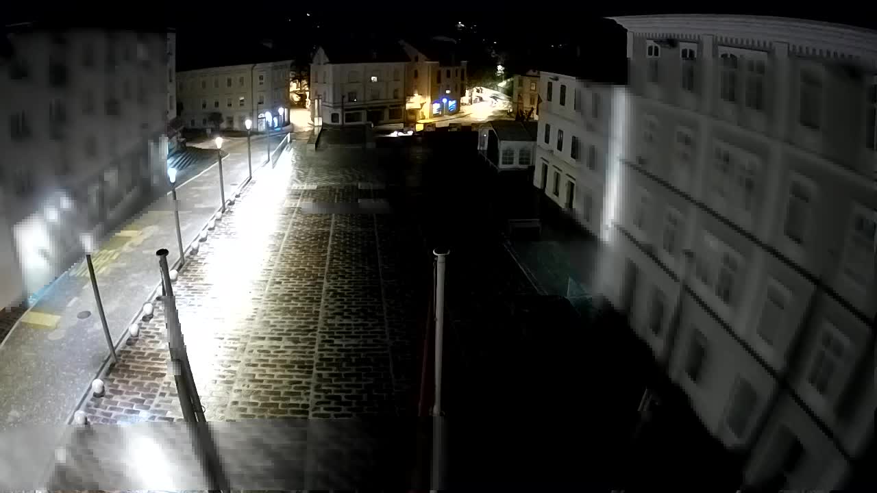 Idrija – Mestni trg (casa natale del pittore Jurij Tavčar)
