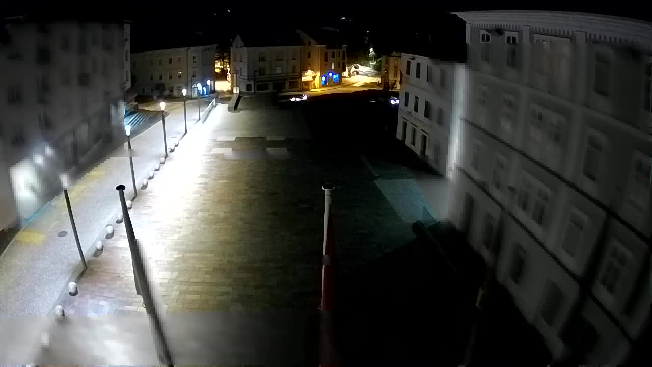 Idrija – Mestni trg (casa natale del pittore Jurij Tavčar)