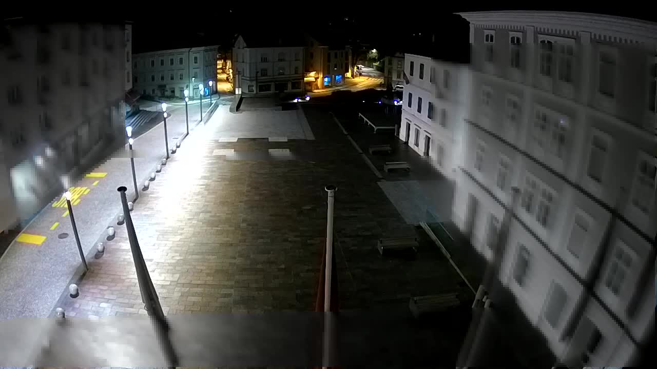 Idrija – Mestni trg (casa natale del pittore Jurij Tavčar)