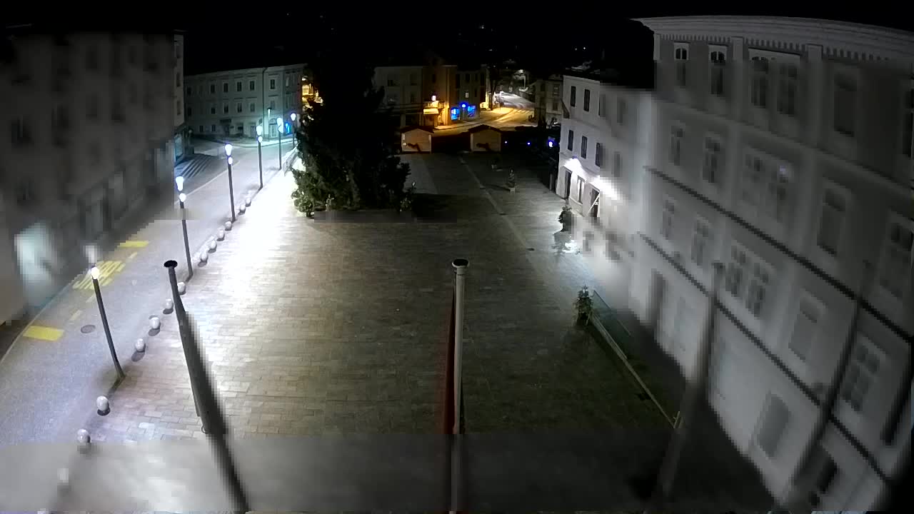 Idrija – Mestni trg (casa del pintor Jurij Tavčar)