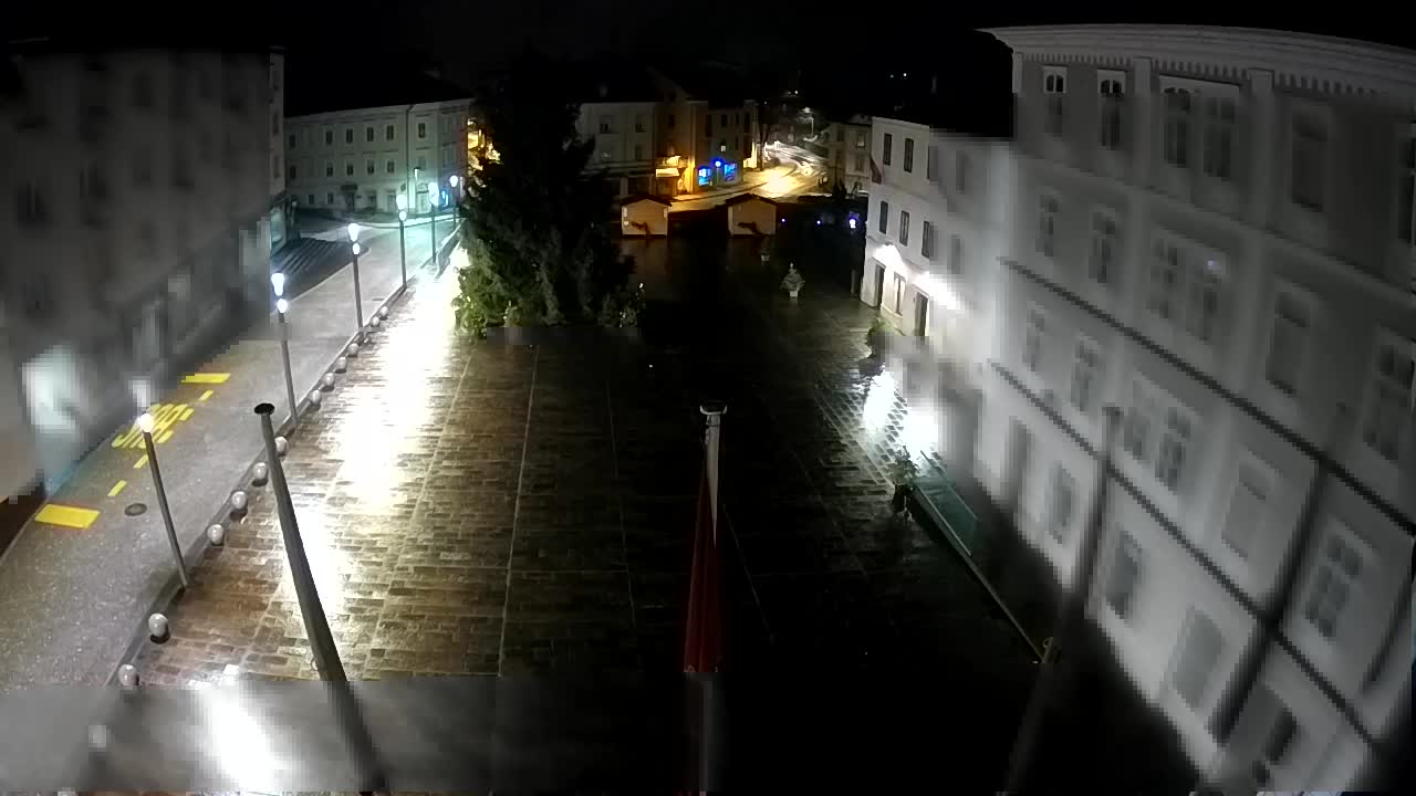 Idrija – Mestni trg (casa natale del pittore Jurij Tavčar)